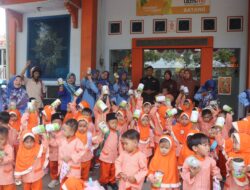 Aksi Cilik, Dampak Besar: Petualangan Filantropi Anak KB Aisyiyah Kauman di Lazismu Batang