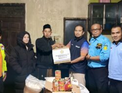 MDMC Batang dan Lazismu Distribusikan Logistik dan RendangMu bagi Penyintas Longsor di Pranten